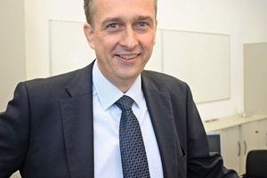 Peter Schmidt, Head of the Palletising and Packaging Technology Department
