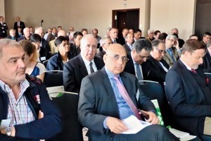 1 Around 80 partici­pants took the opportunity of gaining information on alternative fuels