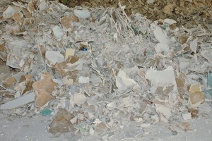 2 The raw material as it comes directly from demolishing sites