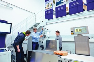 1 The extensive range of services is rounded out by a detailed training program at the company’s own technical R&D Center in Oelde or on site