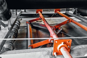 2 Designed for single-direction belts, VPlows from Martin Engineering are available for regular, heavy-duty and extreme service conditions