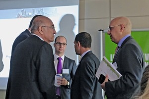 2 There was ample opportunity for intensive technical discussions during the breaks