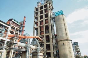 2 The preheater tower with the new silo