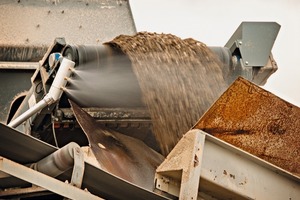 1 The DB-M Mini is designed to deliver point-specific dust control without material disruption or saturation