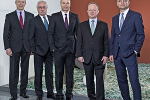 The Schwenk Zement KG board (left to right): Eduard Schleicher, Gerhard Hirth, Gerhard Kaminski, Dr. Stefan Fink, ­Thomas Spannagl