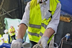 8 Participants gained an impression of just how finely the Rocket Mill comminutes alternative fuels