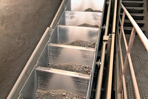 Aumund bucket apron conveyor type BZB