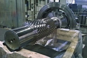 7 The old double helical pinion shafts were machined in only three weeks. The original drill patterns and pitch were measured precisely and then incorporated again into the new shafts. The old planetary stages were then bolt-assembled with the new inside pinion shafts