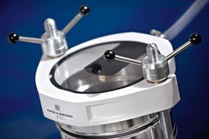 2 The full cone nozzle is elegantly integrated into the cover, offering improved handling