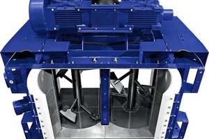 3 Dry powder batch mixer of type DMX 3600 with open double flaps for complete discharge of the mixer