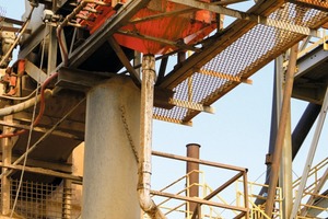 2 Users report drastically reduced dust and spillage, leading to a safer workplace, longer belt life and less downtime