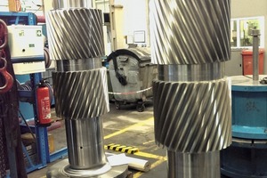 5 The double helical pinion shafts had to be manufactured to match the old drill patterns of the bolted Stoeckicht planetary stages