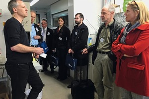 2 Dr. Stefan Stöber (left), MLU Halle, led a tour of the Institute of Geosciences and Geography