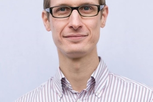Dr Stefan Kern