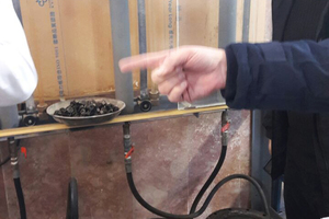 Hydraulic conductivity test machine for concrete