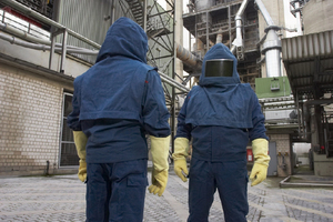 Especially for the high temperatures reached in cement production, Mewa has developed its “Exclusive Cement” collection