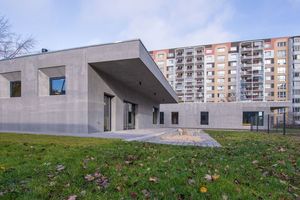 The passive house standard was met for this public building using infralight concrete without an additional thermal insulation layer