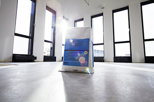 Paper sacks for building materials