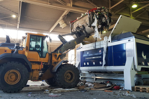 1 The next generation of the Atlas 5500 pre-shredder focusses on the ideal output size and chunkiness for subsequent sorting processes with high energy efficiency and 24/7 operation