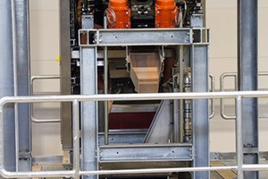 9 Vibrofeeder to the sorting machine