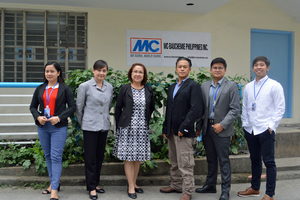 Group picture of the MC-Bauchemie Philippines Inc. team with Managing Director Shirley Laurel (3rd from left) in front of the company building in Manila