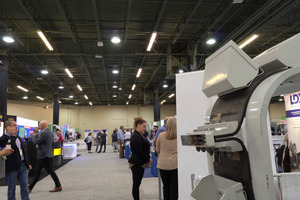 2 The exhibitions offerd an excellent opportunity for networking