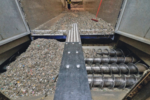 3 EBS material in docking station/screw bottom of docking station