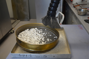 1 Crushed, screened and prepared gypsum mould breakage for thermal activation