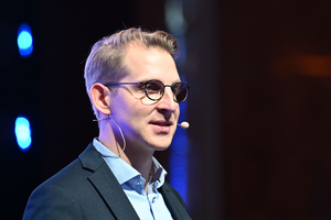 4 Manuel Mohr spoke with Johannes Ruppert about the role of infrastructure on the road to CO2 neutrality