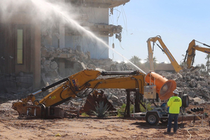 2 Active zones often are most in need of dust suppression but can expose staff to moving equipment and falling debris
