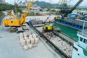 Big bags used by cement manufacturers in the Philippines