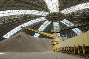 Circular storage of limestone in a cement factory