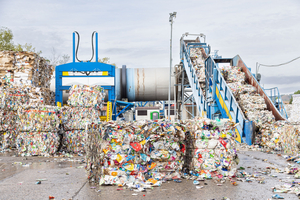 3 The first step of the recycling process of Alier is the pulping of the used paper sack material