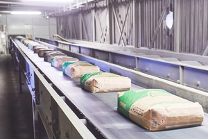 4 Haver & Boecker’s signature PROcheck approach combines diagnostics, equipment, consum-ables, original parts, rebuilds and upgrades, service, plants and systems and process engineering to increase plant output and efficiency