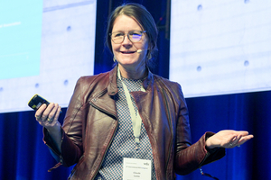 7 Claude Lorea presented the GCCA’s roadmap and analysed the status quo of the global cement industry‘s decarbonization efforts