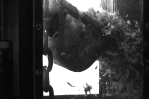 3 Example for filling problems with RDF for varying bucket speeds (a) and (c) vF=0.8m/s, (b) and (d) vF=1.6m/s