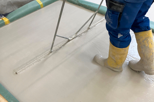 13 Process of equalizing screed